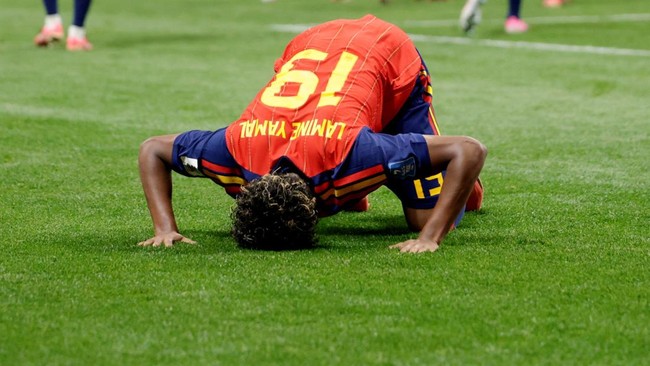 Soccer Football - FIFA World Cup 2026 - Group H - Spain v Saudi Arabia - Atlanta Stadium, Atlanta, Georgia, U.S. - June 21, 2026 Spain's Lamine Yamal celebrates scoring their first goal REUTERS/Claudia Greco