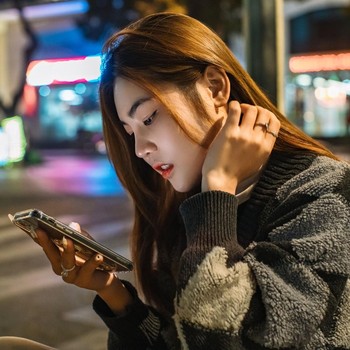 4 Cara Stop Menjadi Orang yang Nggak Enakan saat Kamu Menetapkan Batasan