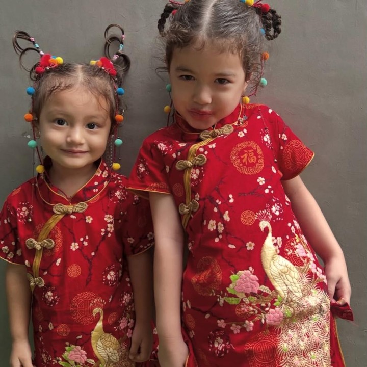 <p>Putri sulungnya, Djiwa, lahir pada 22 Februari 2022 dan kini telah menginjak usia empat tahun, Bunda. Sementara itu, sang adik, Djala, lahir pada 1 Oktober 2023 dan saat ini telah berusia dua tahun. (Foto: Instagram @nadinelist)</p>