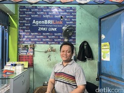 Cerita 9 Tahun BRILink Ahmad Zaki, Rezeki dari Bertahan Saat yang Lain Menyerah
