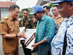 Urus Izin Kapal Nelayan Kecil Gratis, Luthfi Minta Kalau Ada Pungli Laporkan