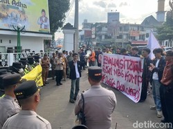 BEM Nusantara Sukabumi Demo, Soroti Rupiah hingga RSUD Palabuhanratu