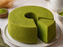 Cara Buat Bolu Matcha Kukus Tanpa Mixer, Lembut dan Wangi Anti Gagal