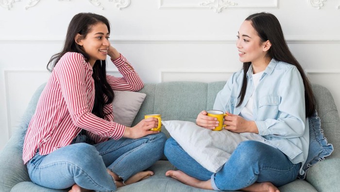 5 Zodiak yang Sering Menjadi Tempat Curhat Teman-temannya