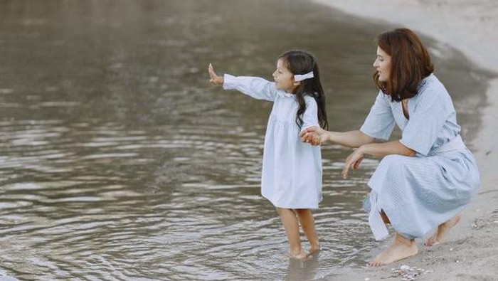 Menurut Psikologi, Ini 3 Kalimat Orang Tua untuk Membuat Anak Bermental Kuat