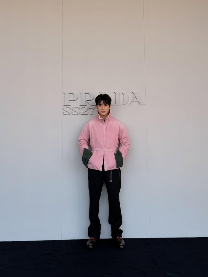 Momen ini menjadi penampilan perdana Jaehyun di fashion show Prada setelah menyelesaikan wajib militer./ Foto: instagram.com/_jeongjaehyun