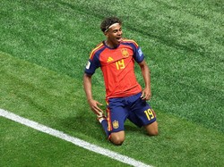 Azpilicueta: Spanyol Bukan Cuma Yamal