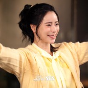 BeauPicks: OOTD Butter Yellow ala Lim Ji Yeon di Drama My Royal Nemesis