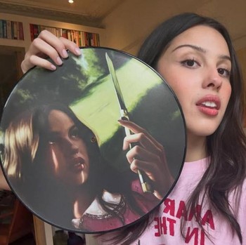 Pasca Rilis Album Baru, Olivia Rodrigo Ungkap Fakta Telinga Kirinya Tuli 60 Persen
