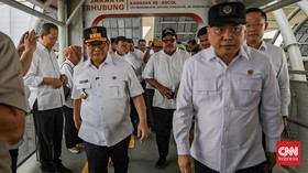 Gubernur DKI Jakarta, Pramono Anung saat peresmian kawasan terpadu yang bertepatan dengan Hari Ulang Tahun ke-499 Kota Jakarta di area JIS.