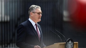 British Prime Minister Keir Starmer looks on, as he announces the timeline for his resignation, outside 10 Downing Street, in London, Britain, June 22, 2026. REUTERS/Toby Shepheard