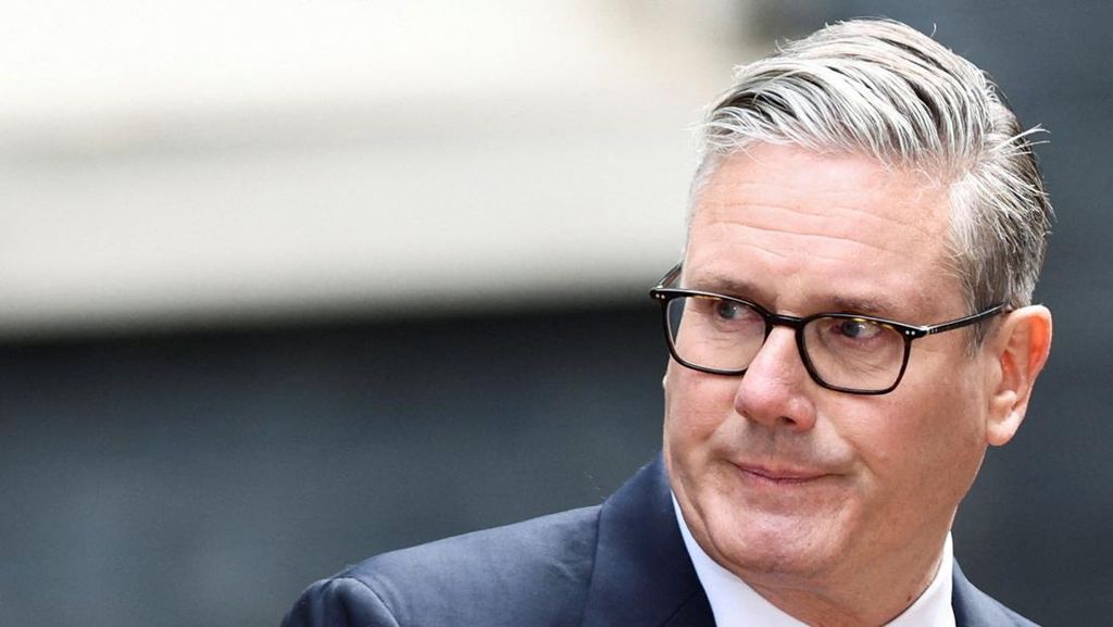 Kenapa PM Inggris Keir Starmer Mundur dari Jabatan?