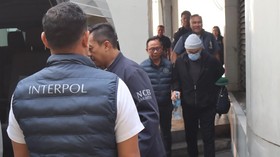 Divisi Hubinter Polri menangkap Bos PT Kresna Life, Michael Steven yang menjadi buronan kasus dugaan Tindak Pidana Pencucian Uang (TPPU) dan penggelapan dana asuransi nasabah di Maroko.