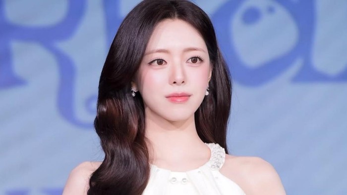 Yuna ITZY Dikabarkan Bintangi Drakor Don't Climb the Wall