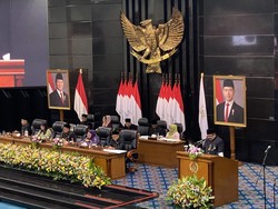 Rano Karno Nangis Cerita Doa Warga untuk Jakarta di Peringatan HUT Ke-499 DKI