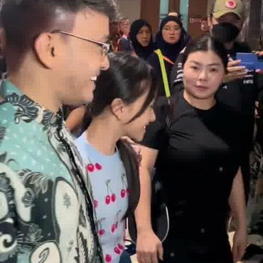 Momen Haru Ruben Onsu Berangkat Umrah Diantar Anak, Kehadiran Sarwendah Jadi Sorotan