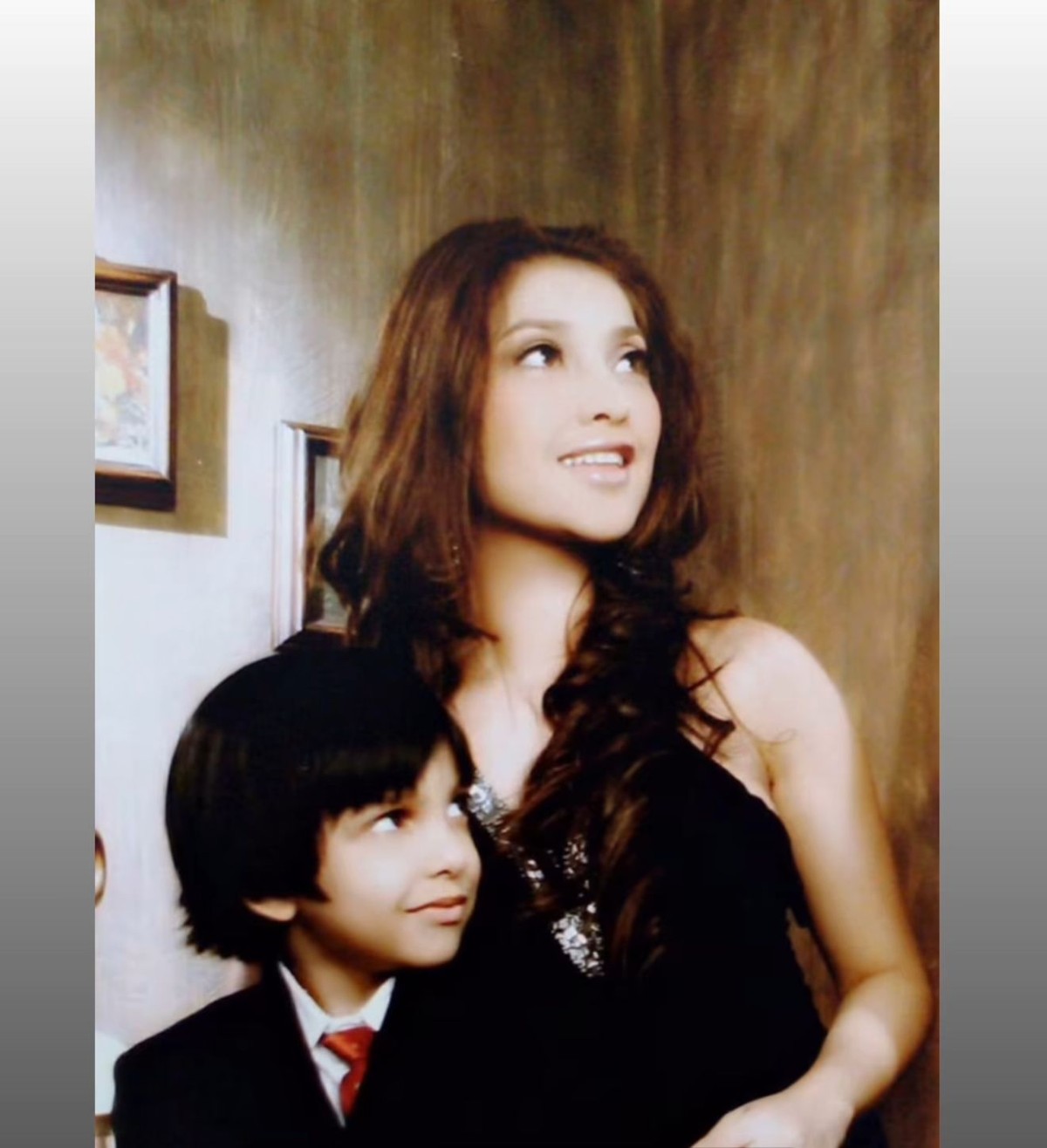 Sarah Azhari dan Albany Ray