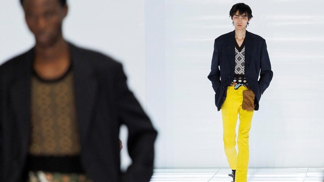 Koleksi Prada Spring/Summer 2027 di Milan Men's Fashion Week, Italia, Minggu (21/6).