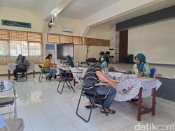 Hari Pertama SPMB Mataram, Situs Eror Bikin Ortu Murid Panik