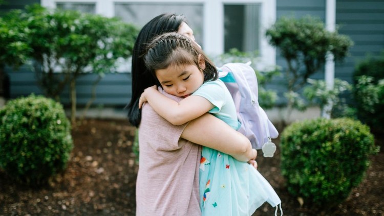 11 Kalimat Orang Tua yang Diam-diam Mengikis Kepercayaan Diri Anak