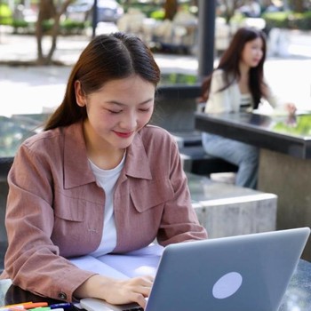 7 Rekomendasi Part Time Cocok Buat Mahasiswa yang Mau Tambah Uang Saku
