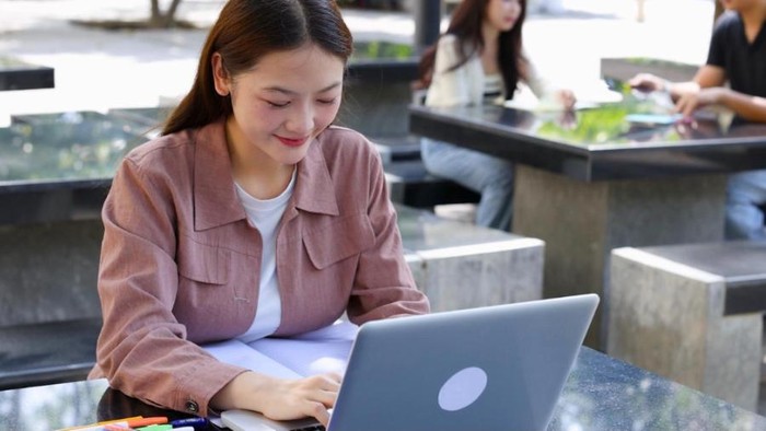 7 Rekomendasi Part Time Cocok Buat Mahasiswa yang Mau Tambah Uang Saku
