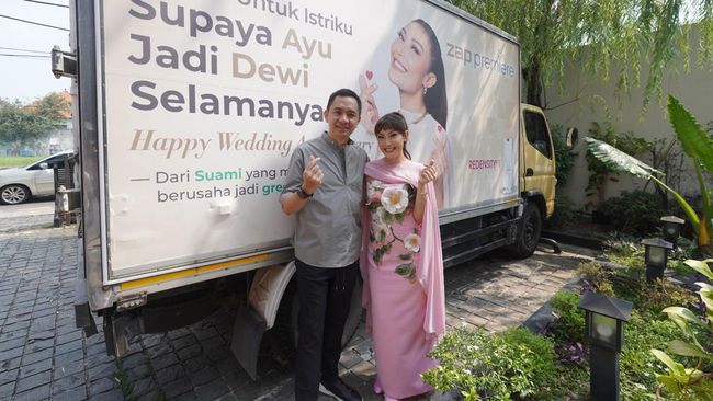 Hadiah Tak Terduga dari Regi Datau Jadi Bukti Perhatian pada Ayu Dewi