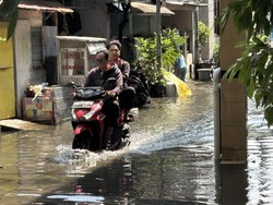 Proyek Gorong-gorong Bikin Banjir di Surabaya