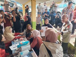 Kebahagiaan Berlipat Annisa di Tengah Beban Hidup yang Berat