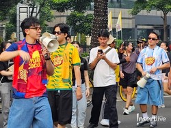 NPD Turun ke Jalanan, Merahkan Parade Piala Dunia di CFD