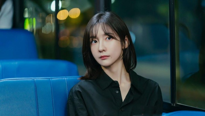 Intip Cerita Park Ji Hyun Tentang Chemistry dan Karakternya di See You At Work Tomorrow!