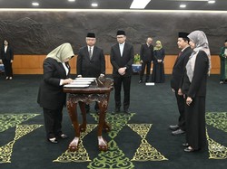 Plt Setjen MPR Lantik 3 Pejabat Tinggi Pratama, Tekankan Kolaborasi Kuat