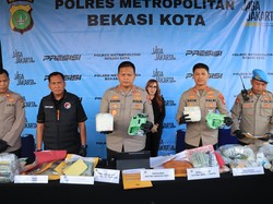 Sindikat Sabu Jaringan Sumatera-Jawa-Bali Dibongkar, 5 Tersangka Diringkus