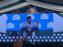 Prabowo Heran Bahlil Dapat Tepuk Tangan Riuh: Gara-gara Harga BBM Nggak Naik?