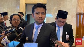 Wakil Gubernur Jatim, Emil Dardak, instruksikan rumah sakit siaga hadapi lonjakan kasus Influenza A dan ISPA.