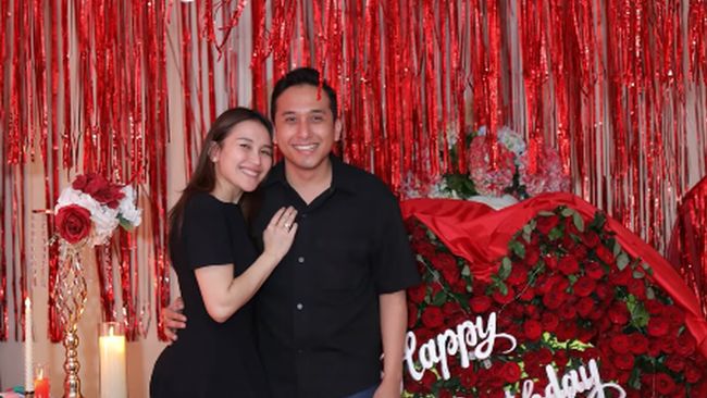Makin Bucin, Ayu Ting Ting Terang-terangan Puji Kevin Gusnadi