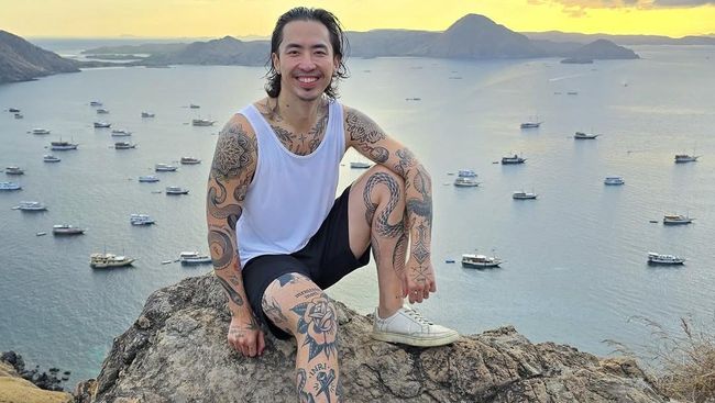 Usai Mundur Jadi Pendeta, Ini 7 Potret Brian Siawarta Diam-diam Digugat Cerai Istri