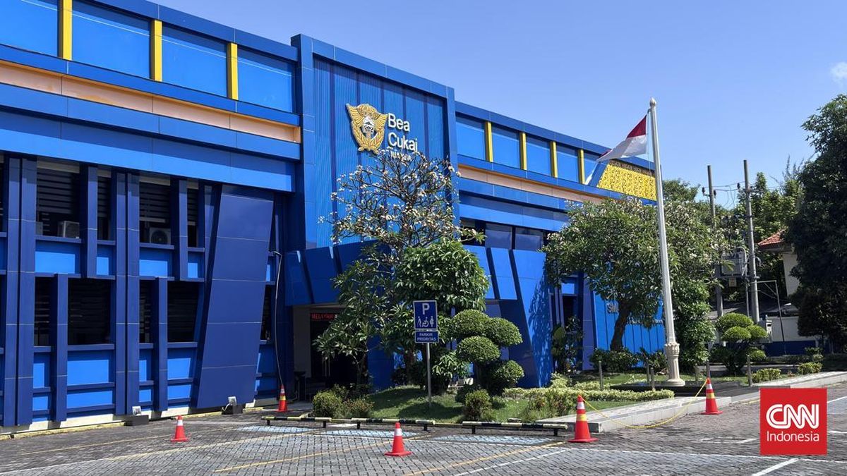 Kortastipidkor Polri Geledah Bea Cukai Juanda Sidoarjo