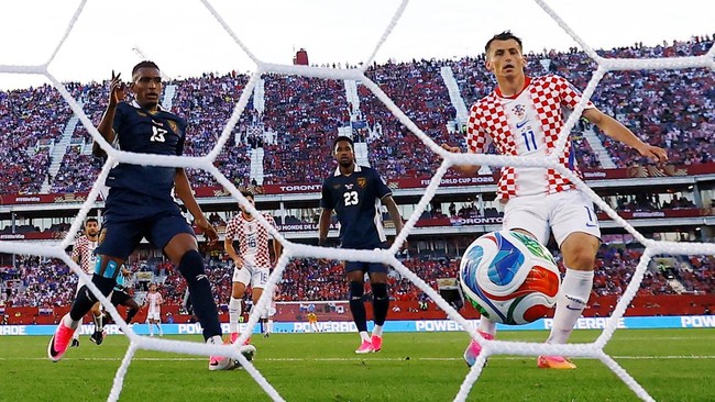 Soccer Football - FIFA World Cup 2026 - Group L - Panama v Croatia - Toronto Stadium, Toronto, Canada - June 23, 2026 Croatia's Ante Budimir scores their first goal REUTERS/Benoit Tessier     TPX IMAGES OF THE DAY