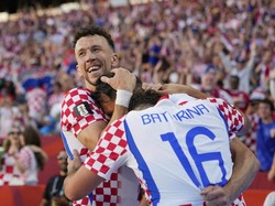 Soccer Football - FIFA World Cup 2026 - Group L - Panama v Croatia - Toronto Stadium, Toronto, Canada - June 23, 2026 Croatia's Ante Budimir celebrates scoring their first goal with Ivan Perisic and Martin Baturina IMAGN IMAGES via Reuters/John E Sok