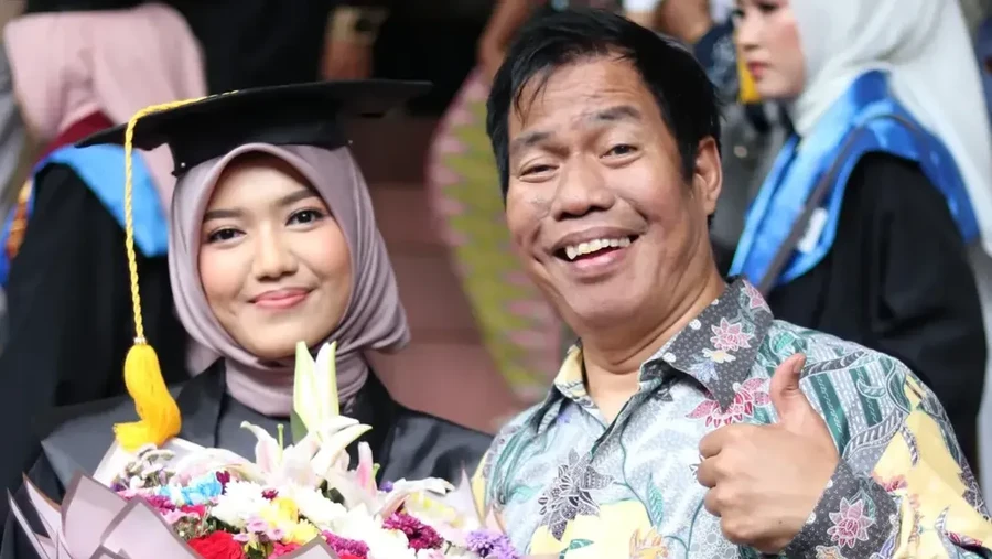Pelawak Temon dan Anak