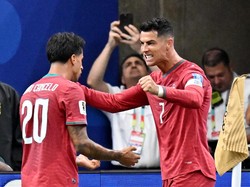 Soccer Football - FIFA World Cup 2026 - Group K - Portugal v Uzbekistan - Houston Stadium, Houston, Texas, U.S. - June 23, 2026 Portugal's Cristiano Ronaldo celebrates scoring their third goal with Joao Cancelo IMAGN IMAGES via Reuters/Maria Lysaker