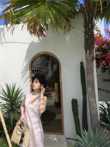 Deretan Potret Aesthetic Jung So Min di Bali