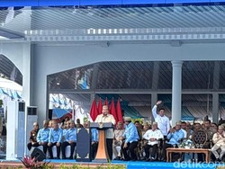 Prabowo Heran Warga Riuh Saat Teddy Disapa: Letkol Kok Disambut Kayak Gitu