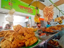 5 Warteg Langganan Artis, Lauk Banyak Harga Bersahabat!