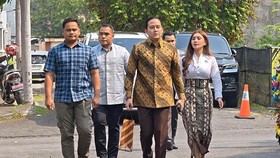 Sespri Presiden Prabowo, Rizky Irmansyah, menemui Jokowi di Solo, Rabu (24/6/2026).