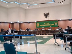 Tilap Duit Lelang Rp 2 Miliar, Mantan Ketua PN Kudus Dipecat