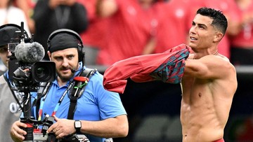 Kabar Sport CNN Terbaru : Ogah Jawab soal Messi, Ronaldo Potong Pertanyaan Wartawan