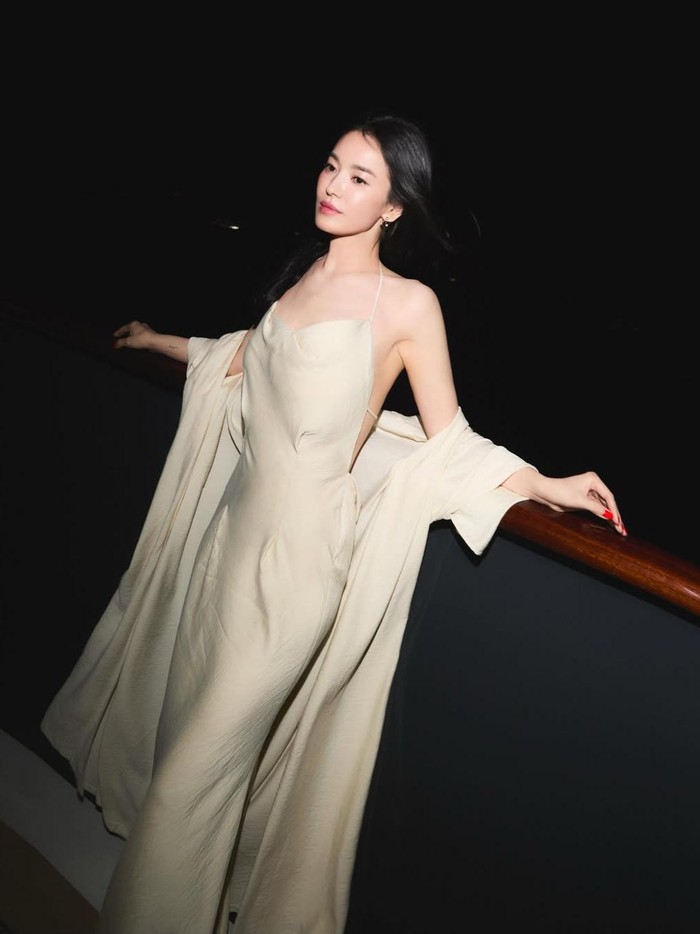 Song Hye Kyo sendiri telah menjadi brand ambassador Guerlain sejak 2025 lalu, lho./ Foto: instagram.com/kyo1122
