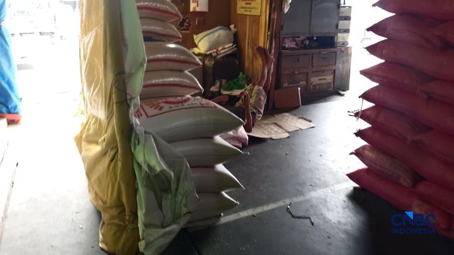 Suasana Pasar Induk Beras Cipinang (PIBC), Jakarta, Rabu (24/6/2026). (CNBC Indonesia/Martyasari Rizky)